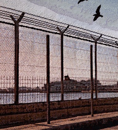 Melilla tiene una Valla (Melilla has a fence)